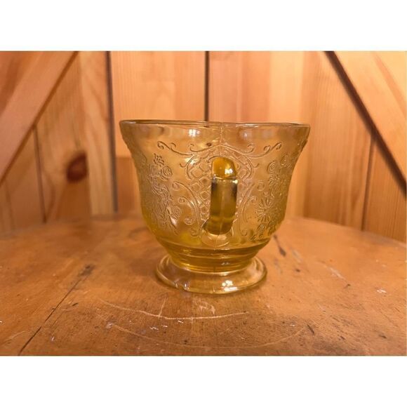 FEDERAL GLASS NORMANDIE BOUQUET & LATTICE YELLOW CREAMER - Picture 2 of 8